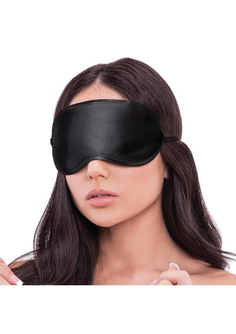 Lux Fetish Collar and Leash Set with Removable Cuffs